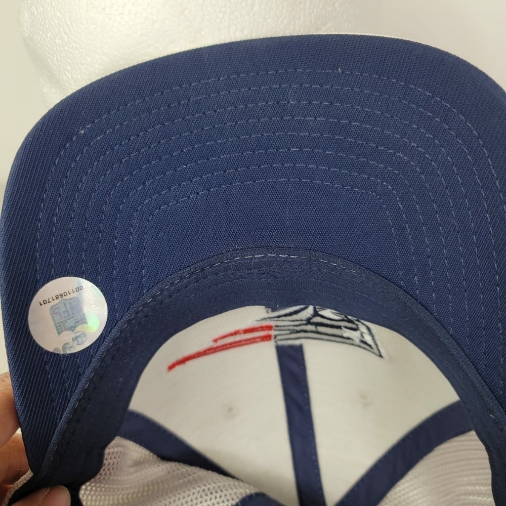 New England Patriots NFL one Sz fit all Blue Fitted Cap Hat Gray - Picture 10 of 10